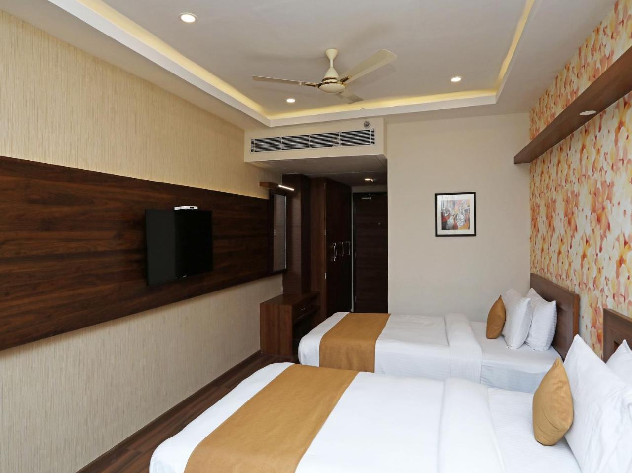 Oyo 16835 Stayotel Kolkata Airport Zewnętrze zdjęcie