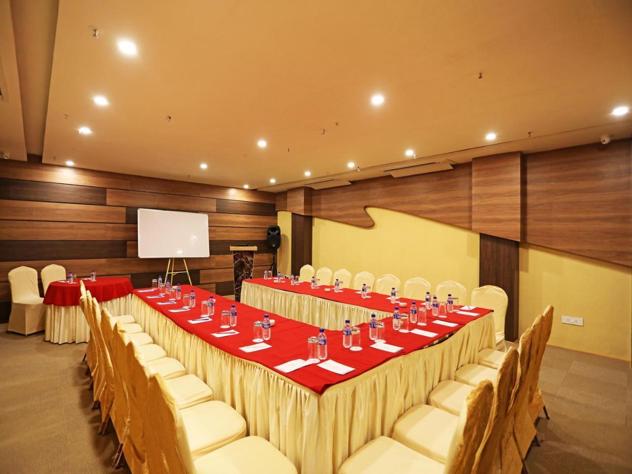 Oyo 16835 Stayotel Kolkata Airport Zewnętrze zdjęcie